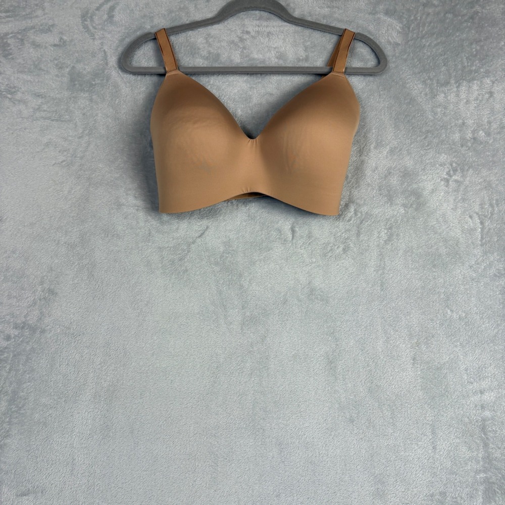 Knix WingWoman Wireless Bra Beige Nude Size 6++ Seamless Adjustable Straps